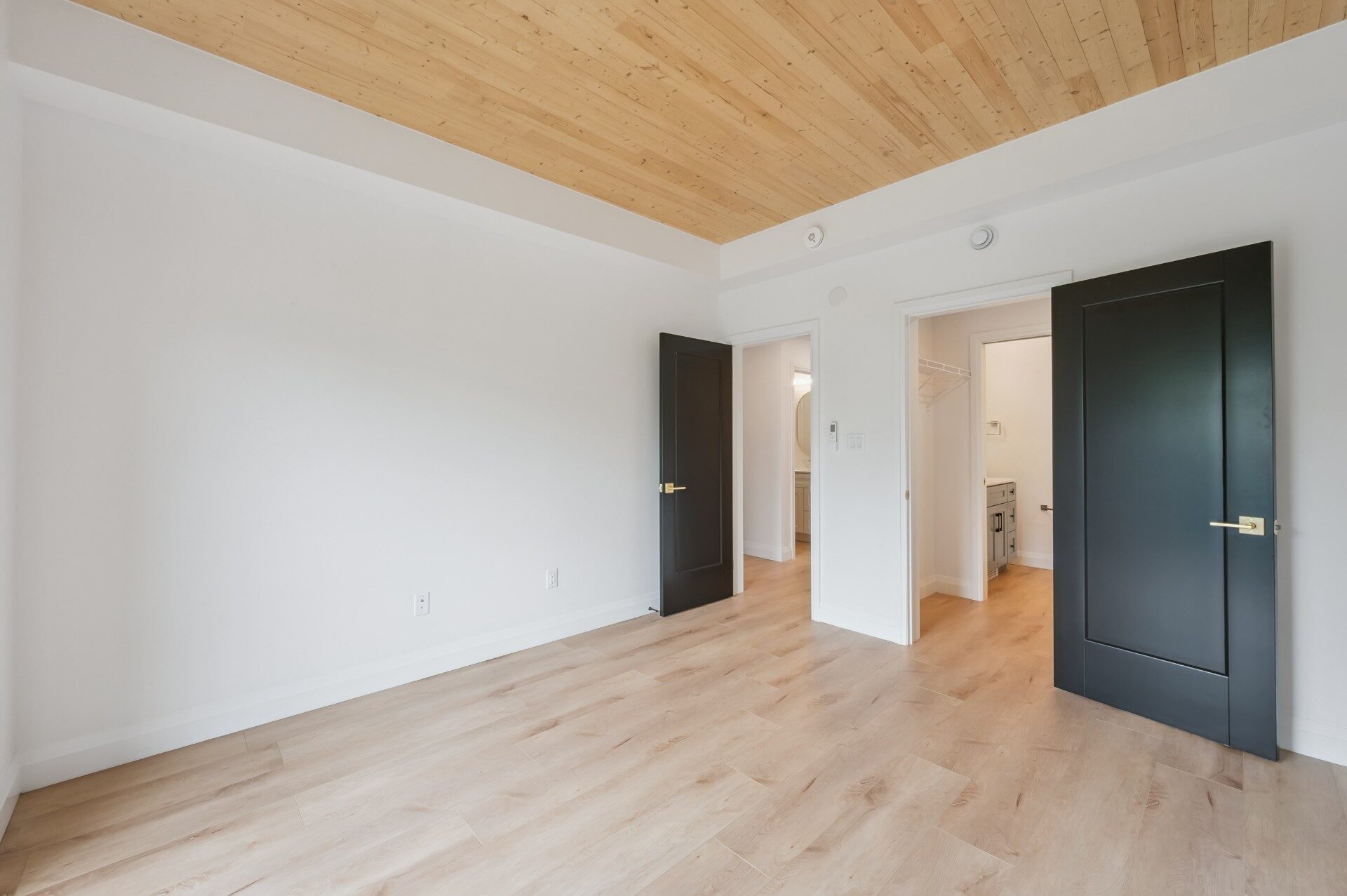 10-Arlington Blvd 010