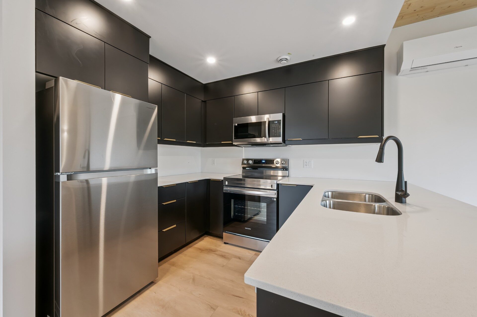 32-Arlington Blvd 032
