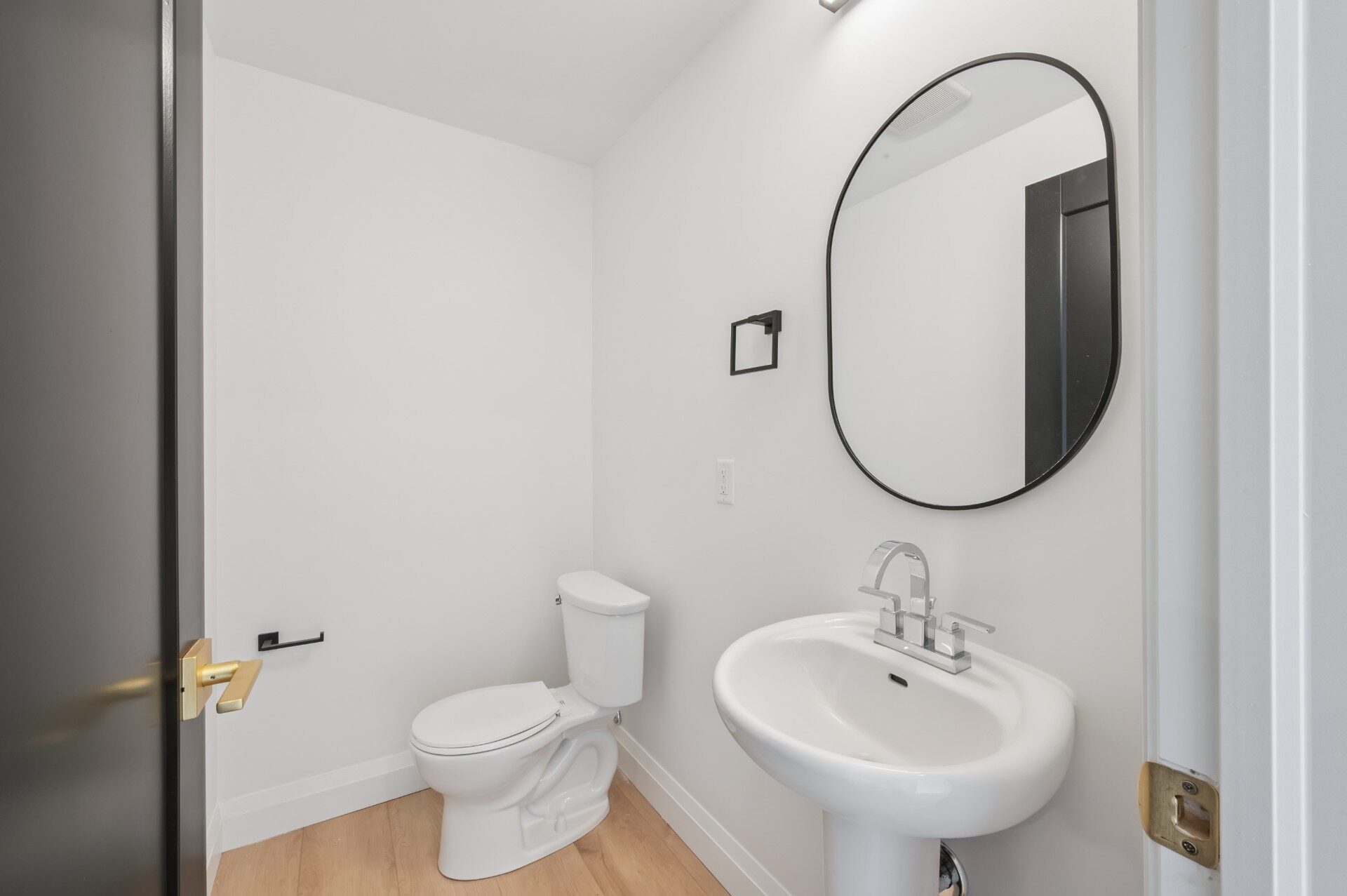 35-Arlington Blvd 035