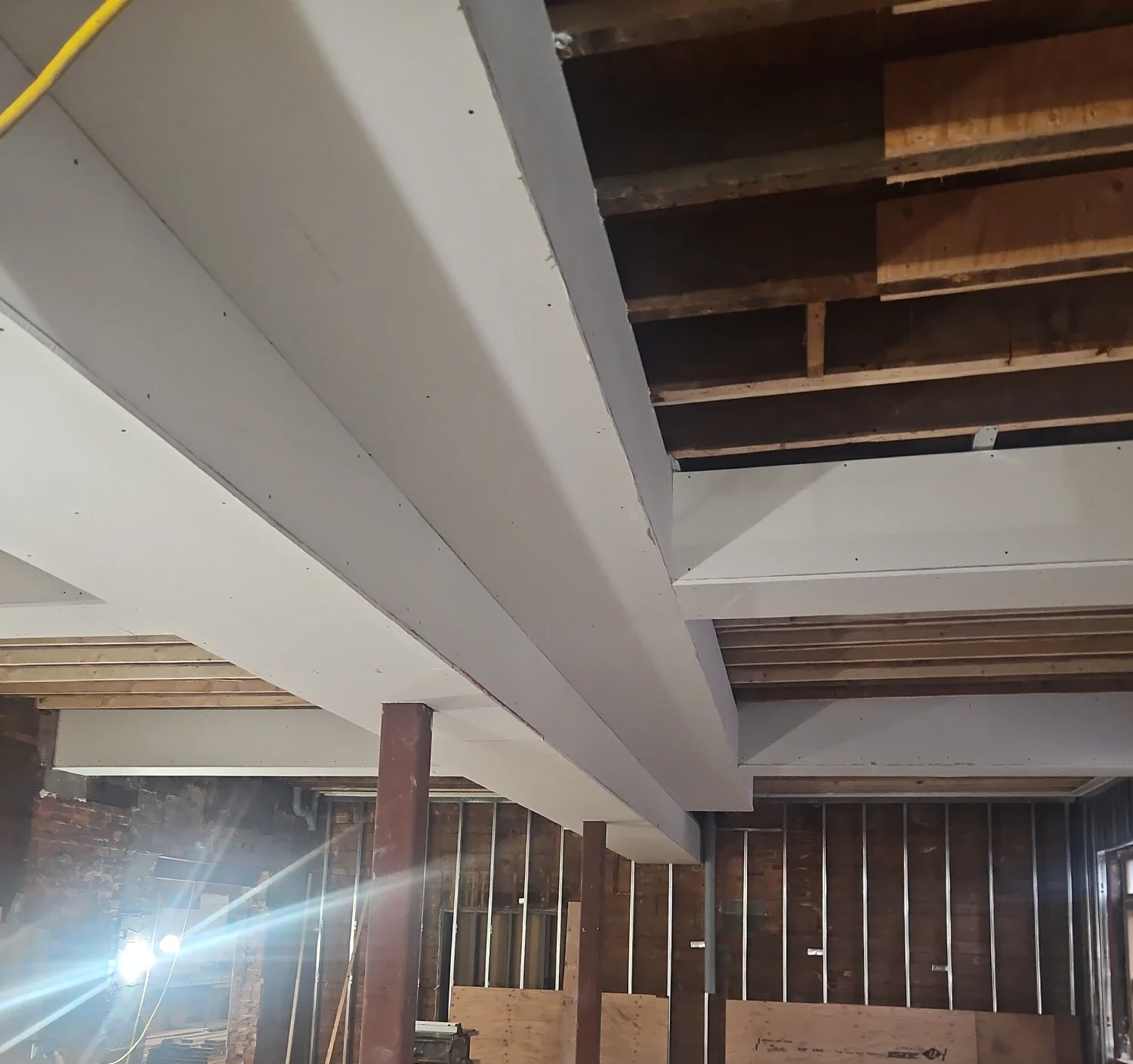 Full restructuring & remodeling of The Queens Inn hotel & Boars Head pub, bringing it under the Marriott brand as a Tribute Hotel.  This existing hotel building, originally built in 1858, is undergoing extensive updates & upgrades, including the structural elements.